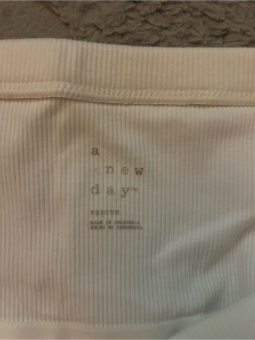 a new day White Ribbed Tube Top Size Medium NWT - Picture 2 of 5